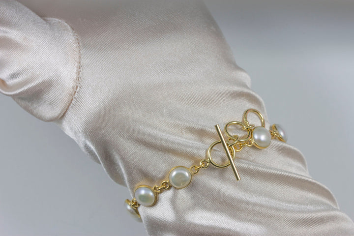 Freshwater Button Pearl Bracelet White Cultured Sterling Silver 14k Gold Plate Adjustable Toggle Clasp 7  8 Inches Inch Simple Button  Bezel