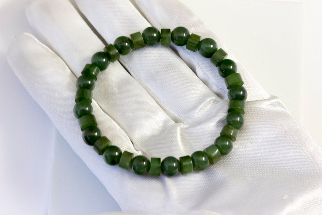 Jade Bracelet Green Nephrite Adjustable 7 8 Inches Inch Simple Everyday Stretch Easy Wear Natural Stones Different Shapes Round  Teardrop